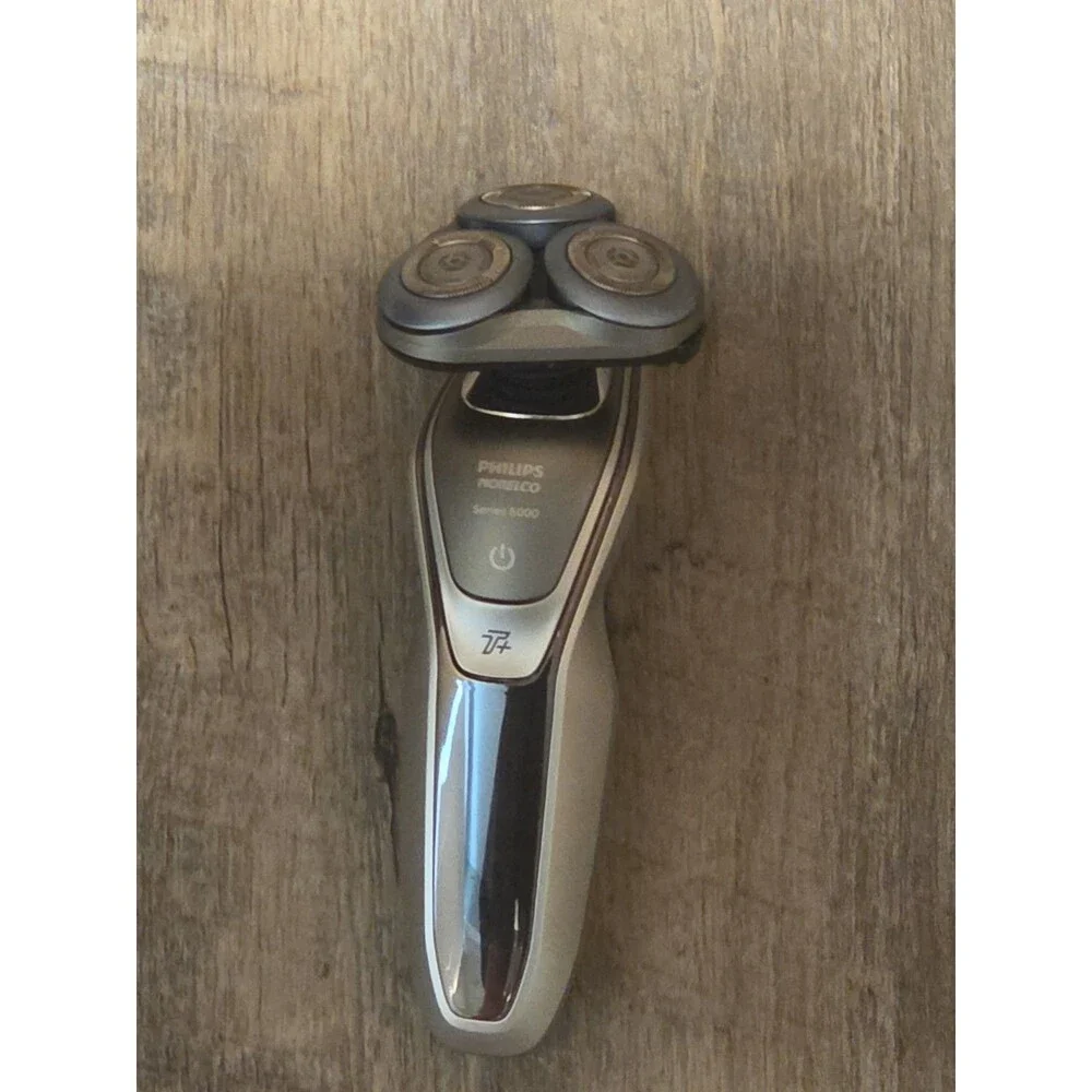 Philips Norelco Series 6000 Wet/Dry Electric Shaver S6540 w/Power Cord, Tested
